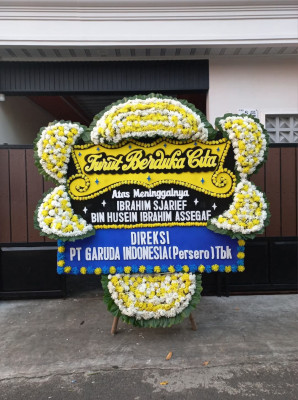 Papan Bunga Duka di Kamal Muara